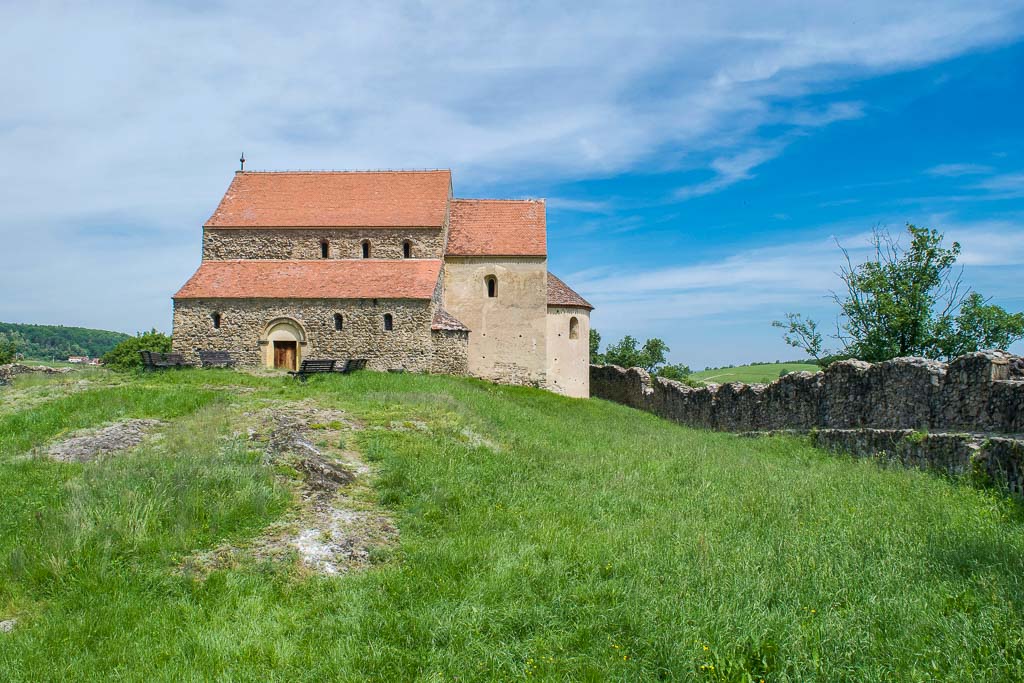 Cisnadioara, Churches of Romania