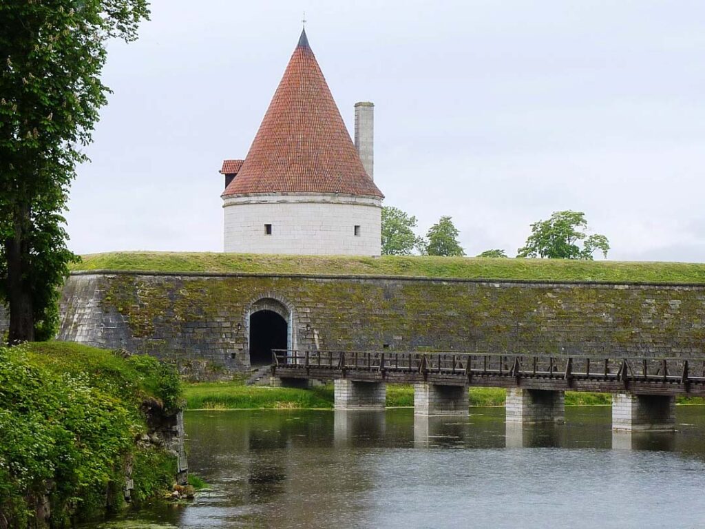 Kuressaare Linnus by Anneli Rumm