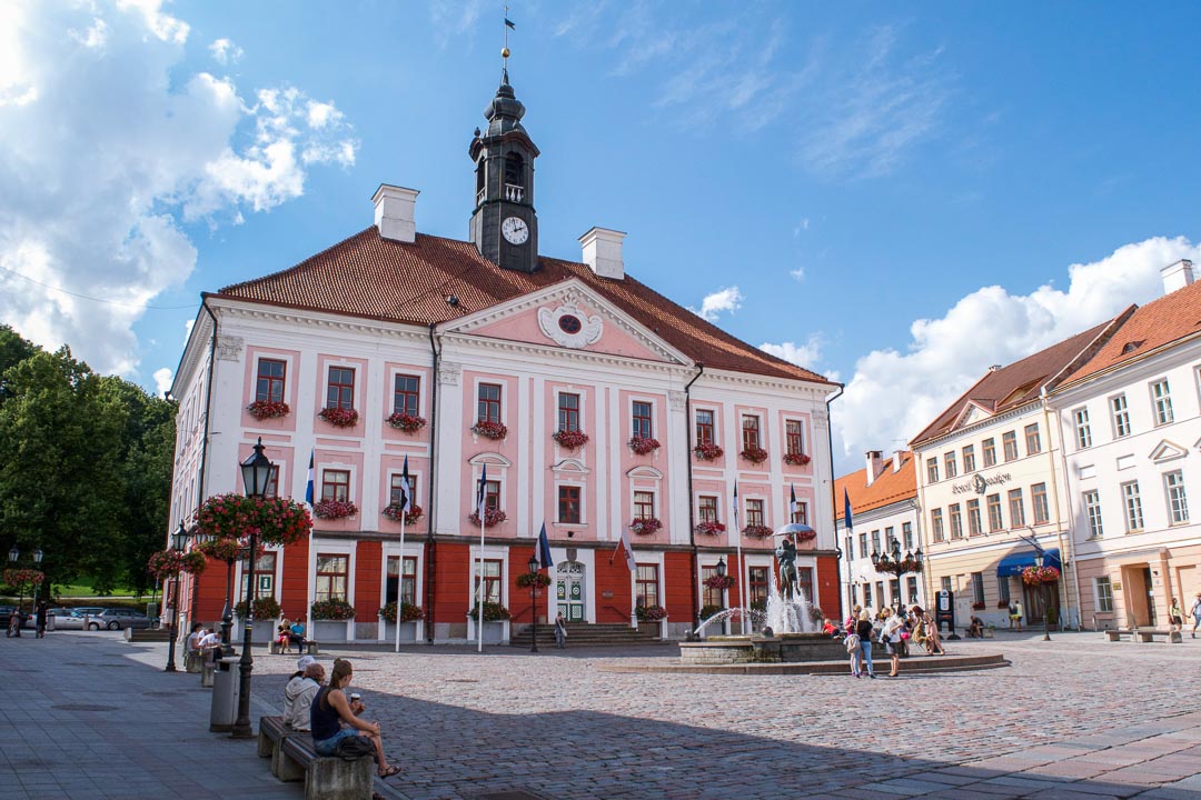 Tartu Town Hall, Visiting Estonia