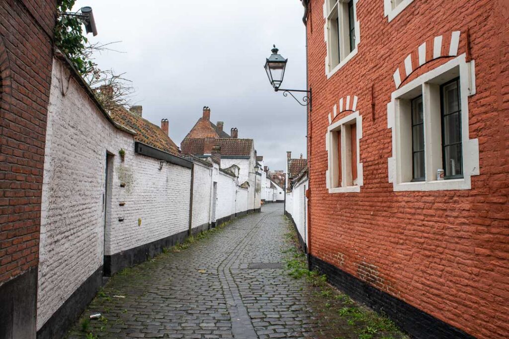 Begijnhof, Unusual Ghent Sights