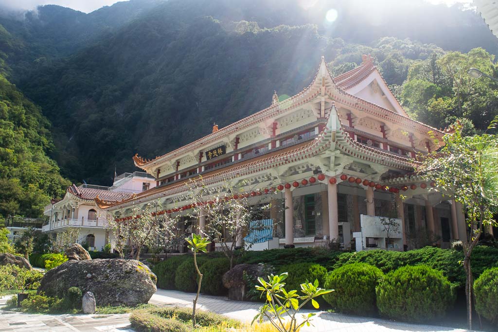 Xiangde Temple Places to Visit in Taroko National Park
