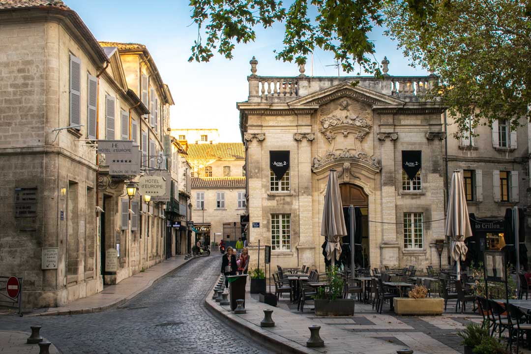 Avignon Sightseeing Guide