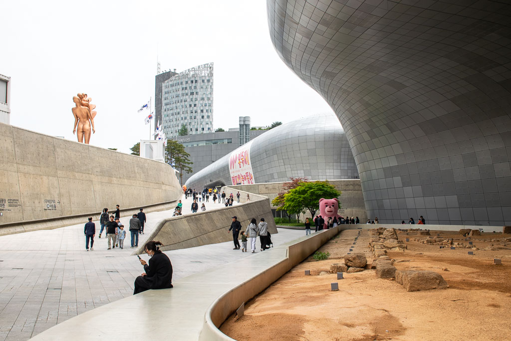 Dongdaemun Design Plaza, 1 day in Seoul South Korea