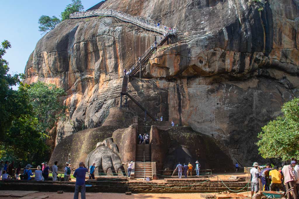 Climb Sigiriya Rock