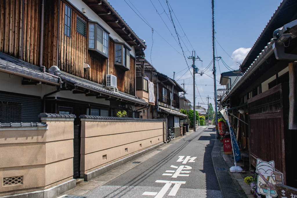 Omihachiman travel guide